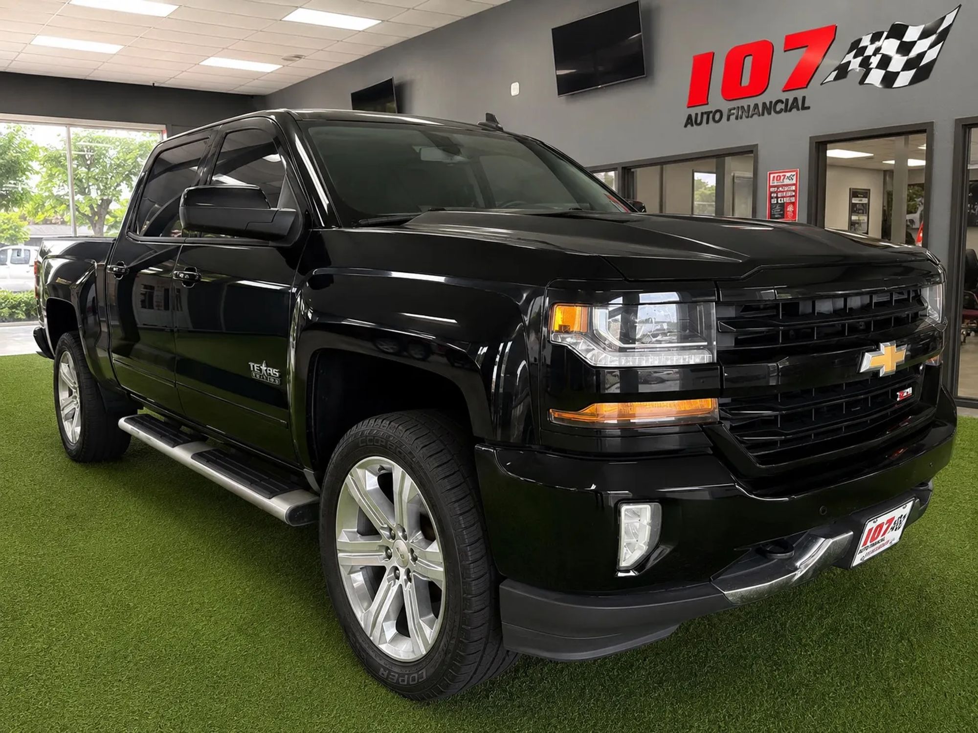 chevrolet silverado 1500 2018 3GCUKREC7JG574546 image chevrolet silverado 1500 2018 3GCUKREC7JG574546 image